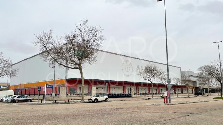 Nave logística en alquiler en Coslada de 4.742 m²