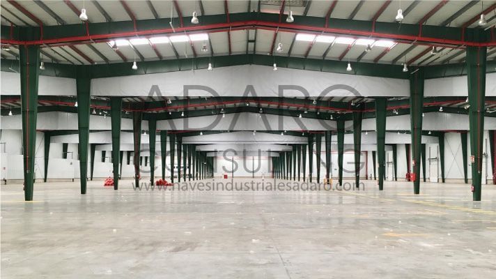 Plataforma logística en alquiler en Alovera de 17.798 m²