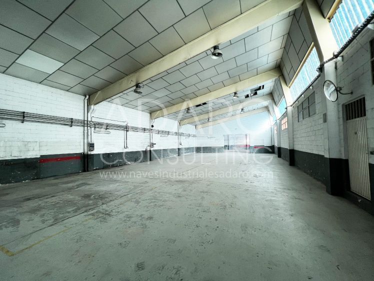 Nave industrial en alquiler en San Fernando de Henares de 794 m²