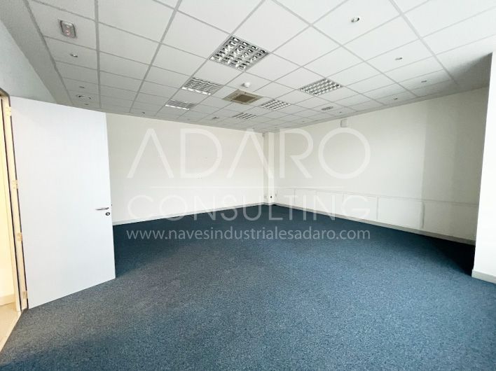 Nave industrial en alquiler en San Fernando de Henares de 750 m²
