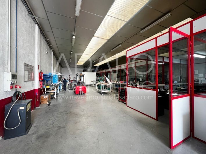 Nave industrial en venta en Torrejón de Ardoz de 378 m²