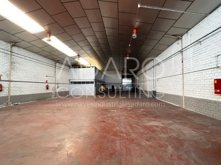 Nave industrial en venta en Coslada de 730 m²