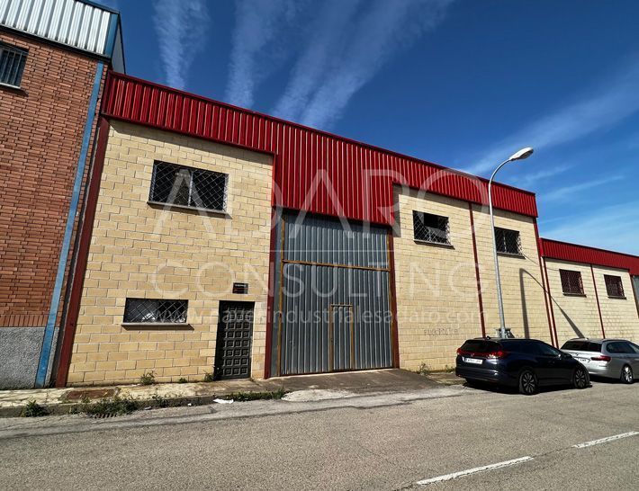 Nave industrial en alquiler en Ajalvir de 400 m²