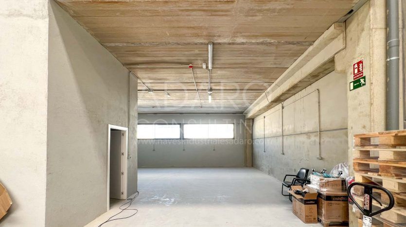 Nave industrial en alquiler en Torrejón de Ardoz de 1.157 m²
