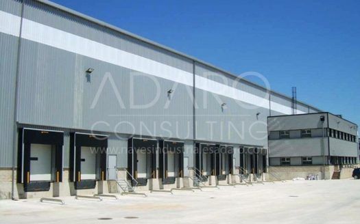 Nave industrial/logística en Torija de 12.384 m²