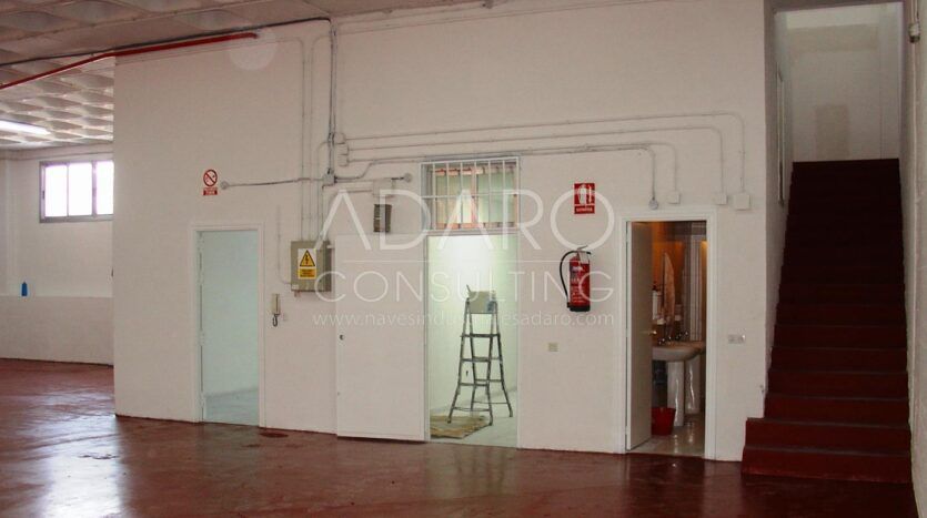 Nave industrial en alquiler en Fuenlabrada de 1.100 m²