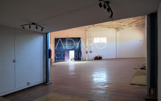 Nave industrial en alquiler en Fuenlabrada de 1.100 m²