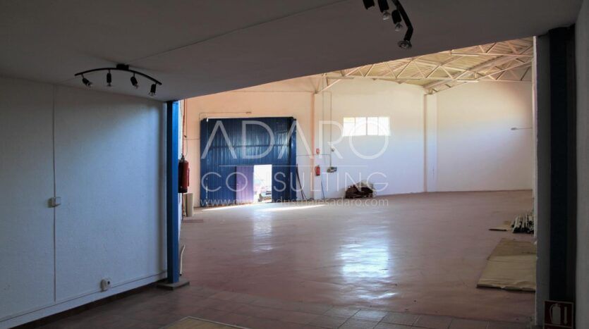 Nave industrial en alquiler en Fuenlabrada de 1.100 m²