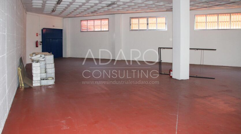 Nave industrial en alquiler en Fuenlabrada de 1.100 m²