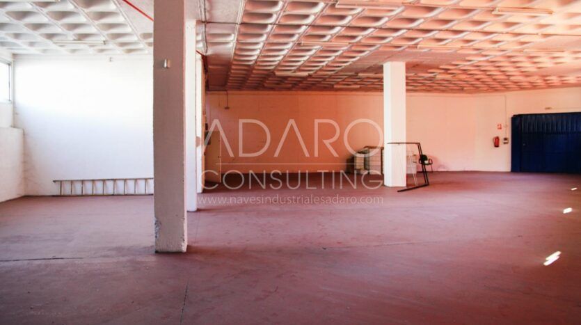 Nave industrial en alquiler en Fuenlabrada de 1.100 m²