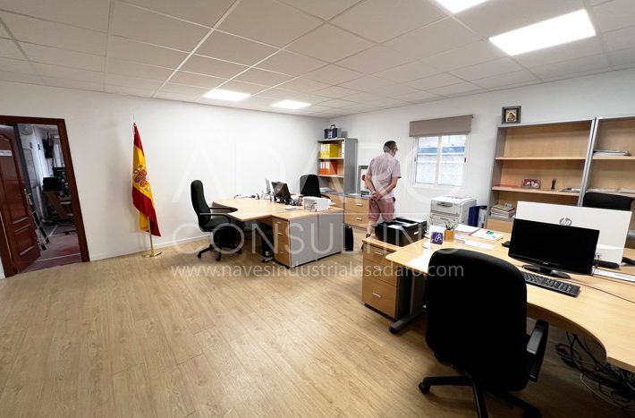 Nave industrial en alquiler en loeches de 1013 m2