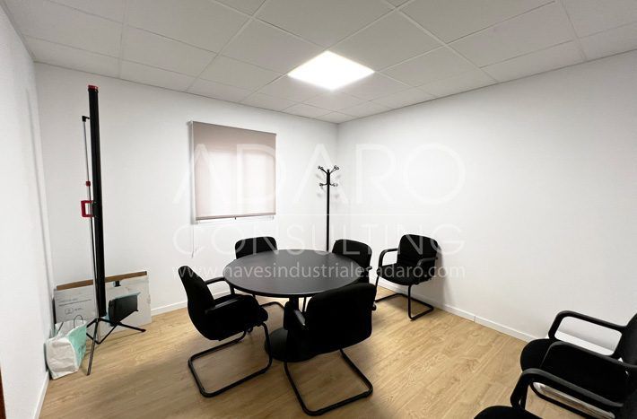 Nave industrial en alquiler en loeches de 1013 m2