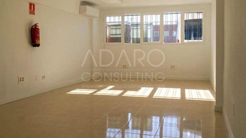 Nave industrial en alquiler en San Fernando de Henares de 2.113 m²