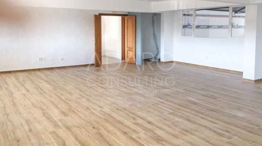 Nave industrial en alquiler en San Fernando de Henares de 2.113 m²