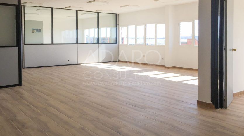 Nave industrial en alquiler en San Fernando de Henares de 2.113 m²