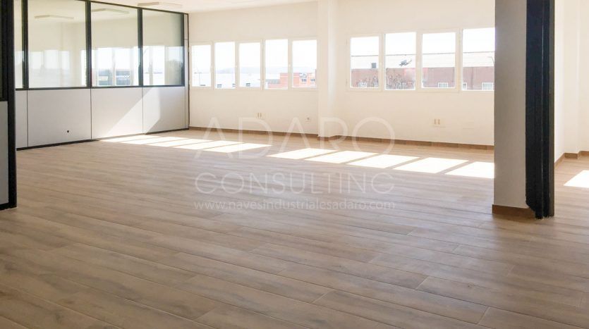 Nave industrial en alquiler en San Fernando de Henares de 2.113 m²