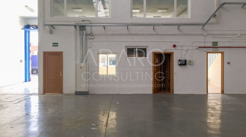 Nave industrial en alquiler en San Fernando de Henares de 2.113 m²