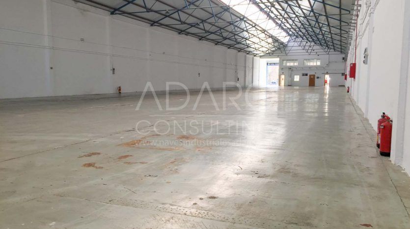 Nave industrial en alquiler en San Fernando de Henares de 2.113 m²