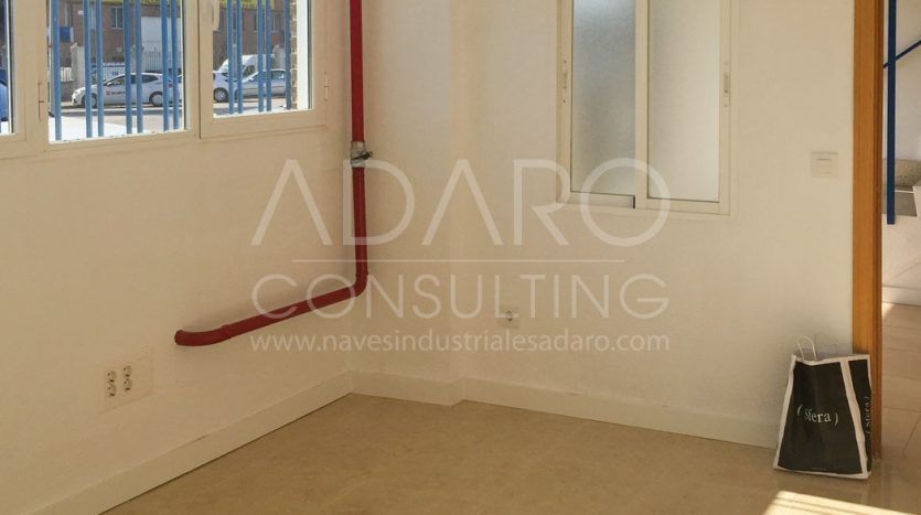 Nave industrial en alquiler en San Fernando de Henares de 2.113 m²
