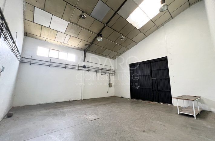 Nave industrial en alquiler en san fernando de henares de 1470 m2