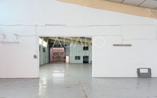 Nave industrial en venta en San Fernando de Henares de 794 m²