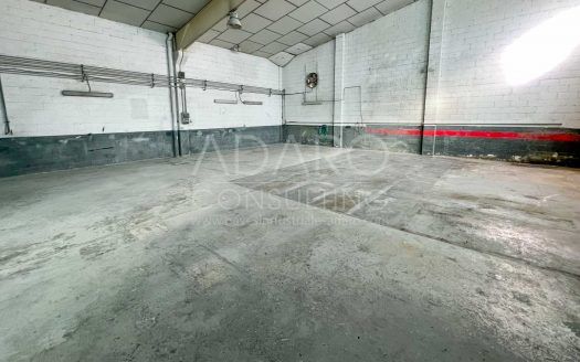 Nave industrial en venta en San Fernando de Henares de 794 m²