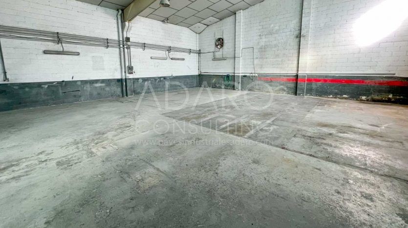 Nave industrial en venta en San Fernando de Henares de 794 m²