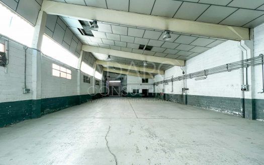 Nave industrial en venta en San Fernando de Henares de 794 m²