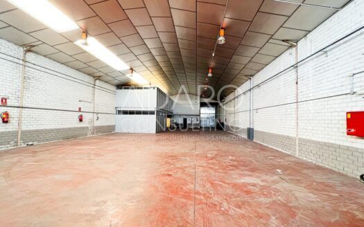 Nave industrial en alquiler en Coslada de 730 m²