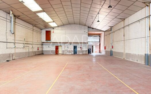 Nave industrial en alquiler en Coslada de 730 m²