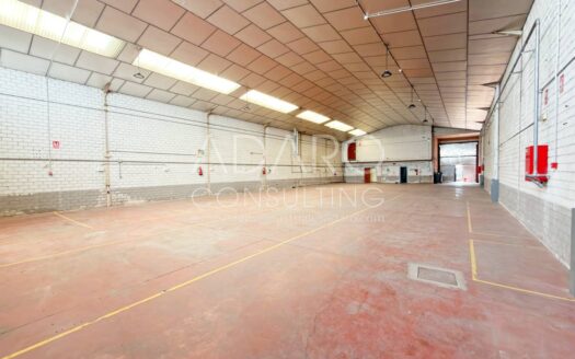 Nave industrial en alquiler en Coslada de 730 m²
