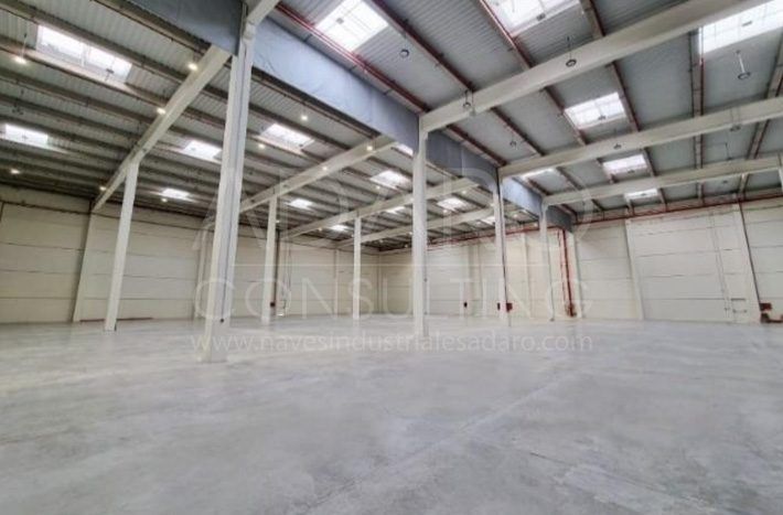 Nave logística en alquiler en coslada de 2533 m2