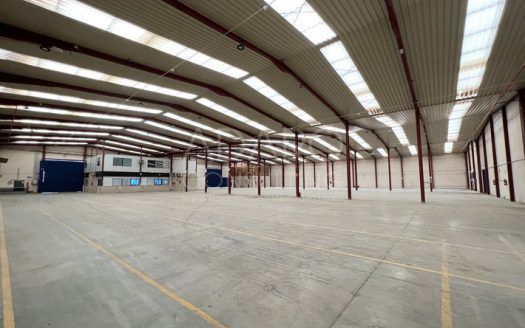 Nave industrial en alquiler en Loeches de 3.909 m²