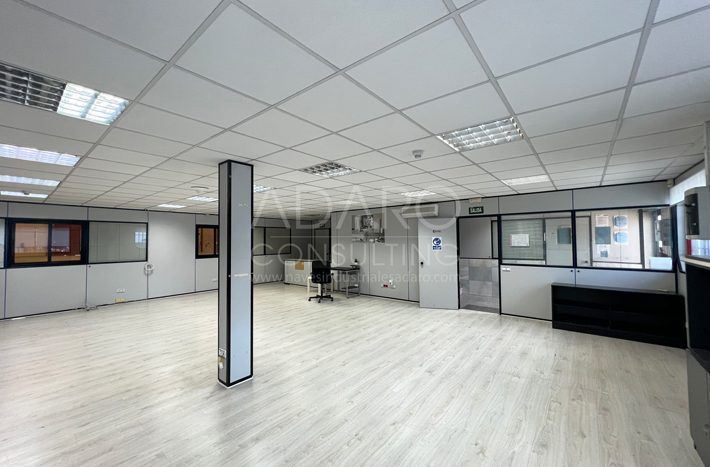 Nave industrial en alquiler en loeches de 3909 m2