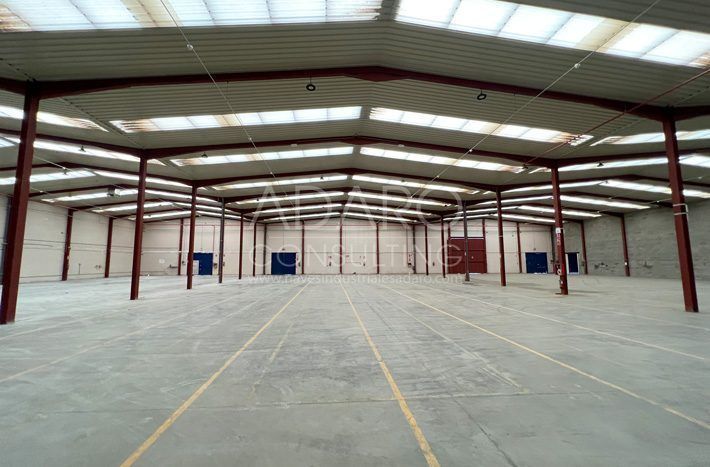 Nave industrial en alquiler en loeches de 3909 m2