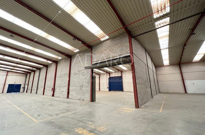 Nave industrial en alquiler en loeches de 3909 m2