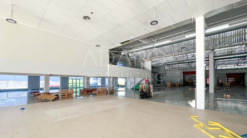 Nave industrial en alquiler en Guadalajara de 1.952 m²