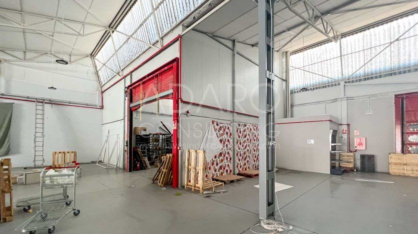 Nave industrial en alquiler en Guadalajara de 1.952 m²