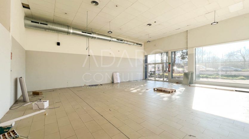 Nave industrial en alquiler en Guadalajara de 1.952 m²