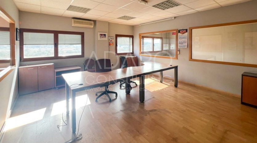 Nave industrial en venta en Alcalá de Henares de 475 m²