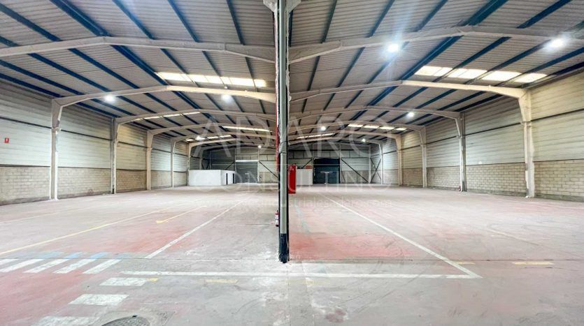 Nave industrial en alquiler en Azuqueca de Henares de 1.892 m²