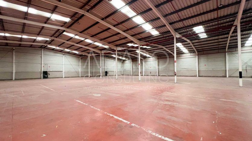 Nave industrial en alquiler en Azuqueca de Henares de 3.139 m²