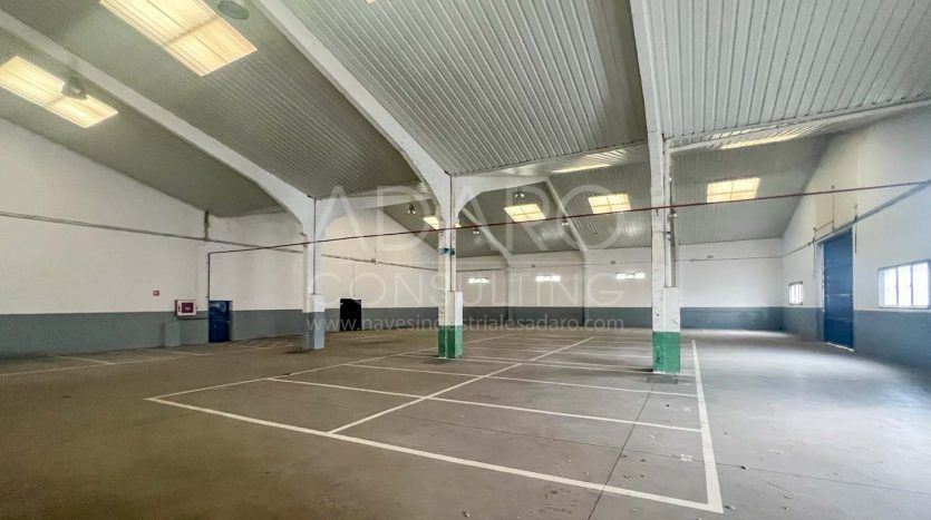Nave industrial en venta en Alcorcón de 950 m²