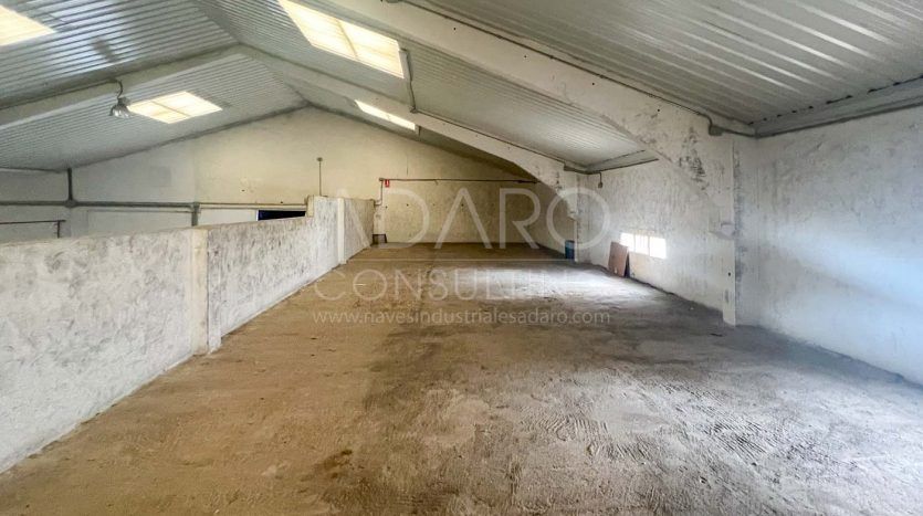 Nave industrial en venta en Alcorcón de 950 m²