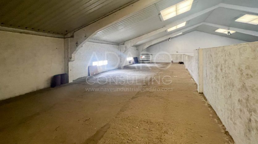 Nave industrial en venta en Alcorcón de 950 m²