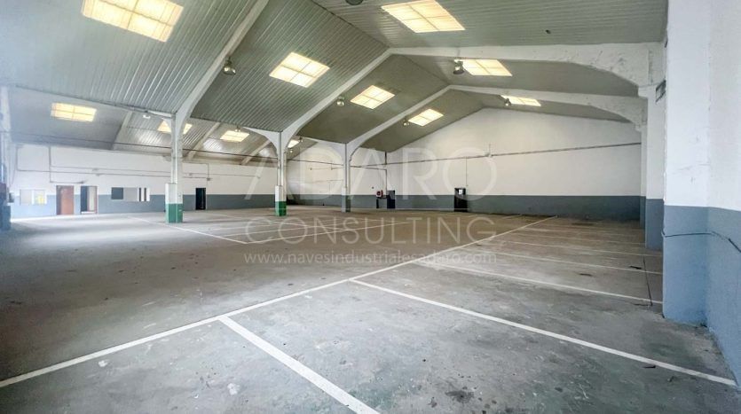Nave industrial en venta en Alcorcón de 950 m²