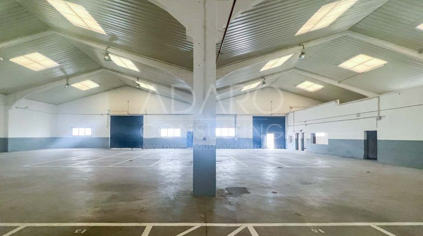 Nave industrial en venta en Alcorcón de 950 m²