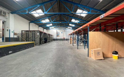 Nave industrial en venta en Coslada de 1.500 m²