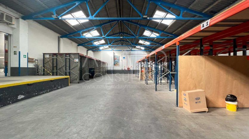 Nave industrial en venta en Coslada de 1.500 m²