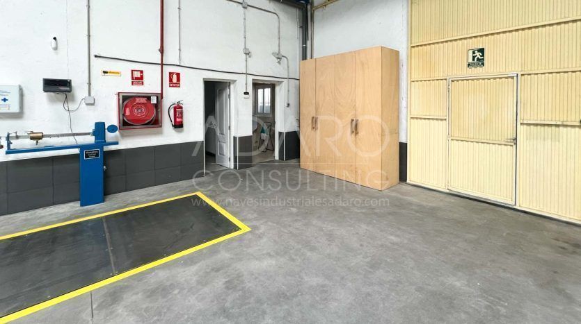 Nave industrial en venta en Coslada de 1.500 m²